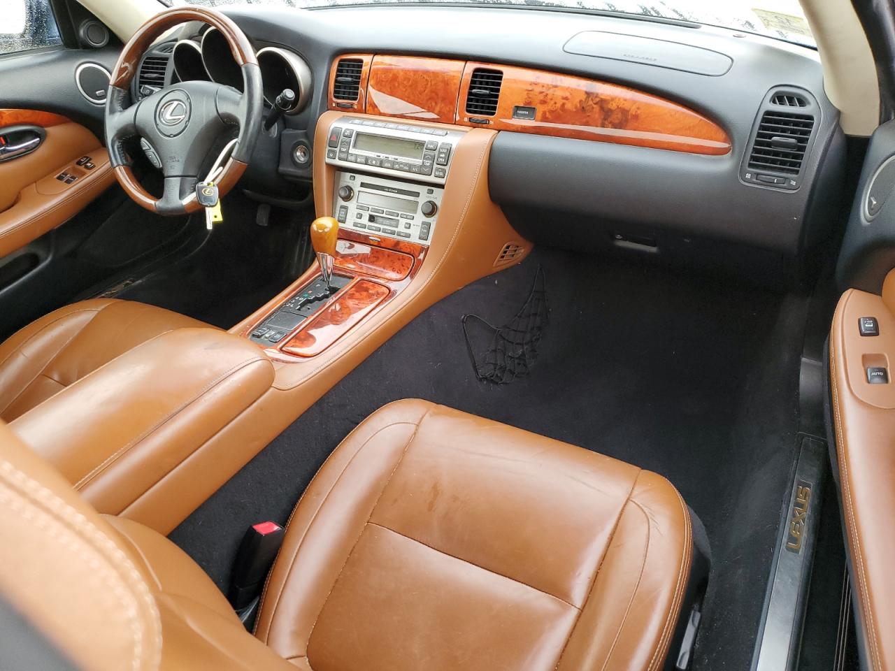 2005 Lexus SC - Image 8