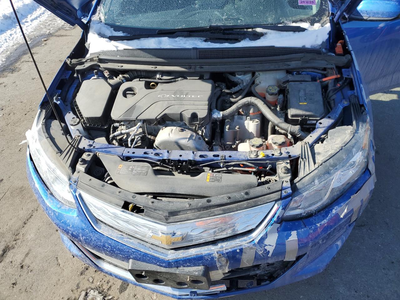 2017 Chevrolet Volt - Image 11