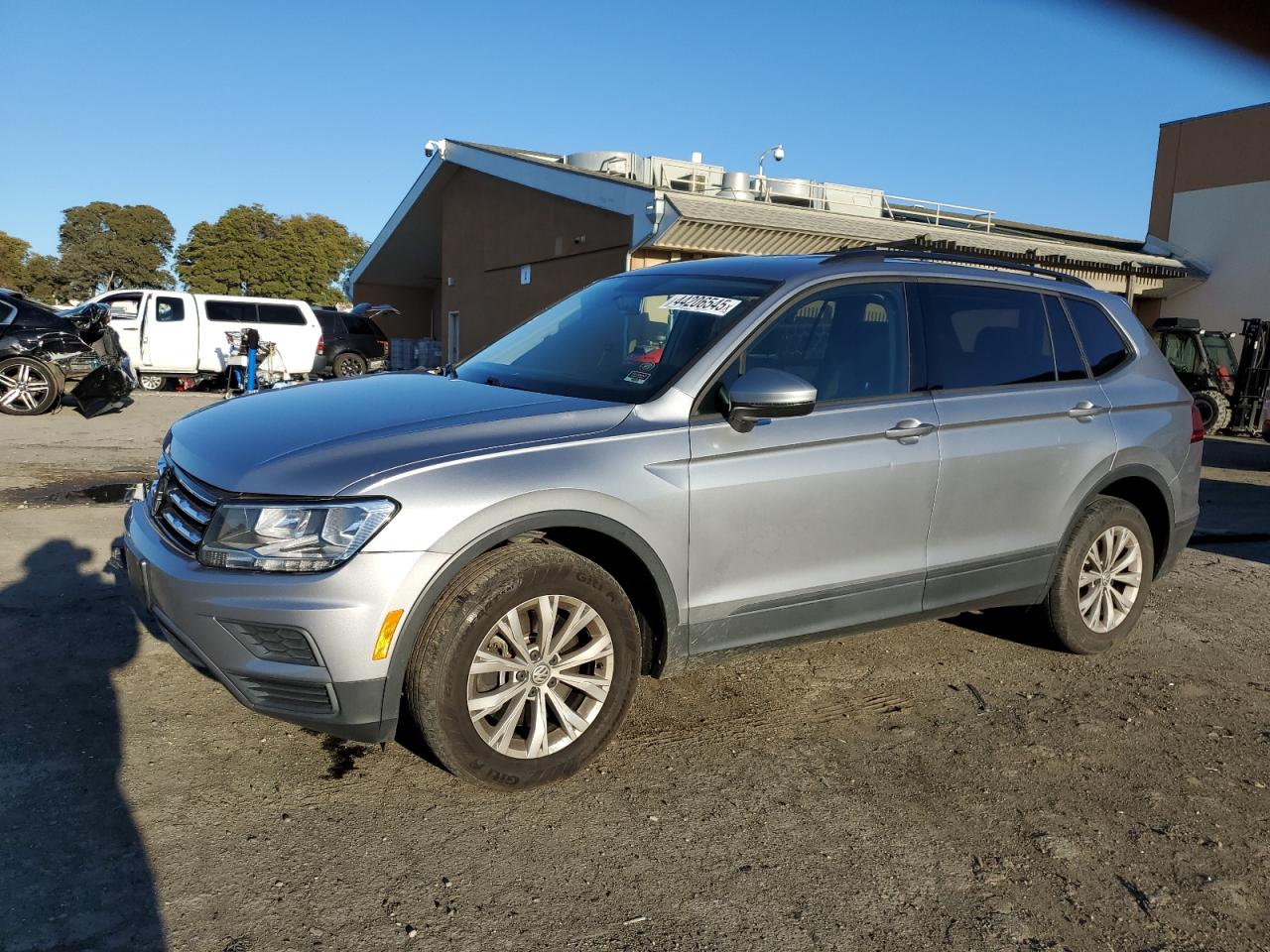 2020 Volkswagen Tiguan - Image 1
