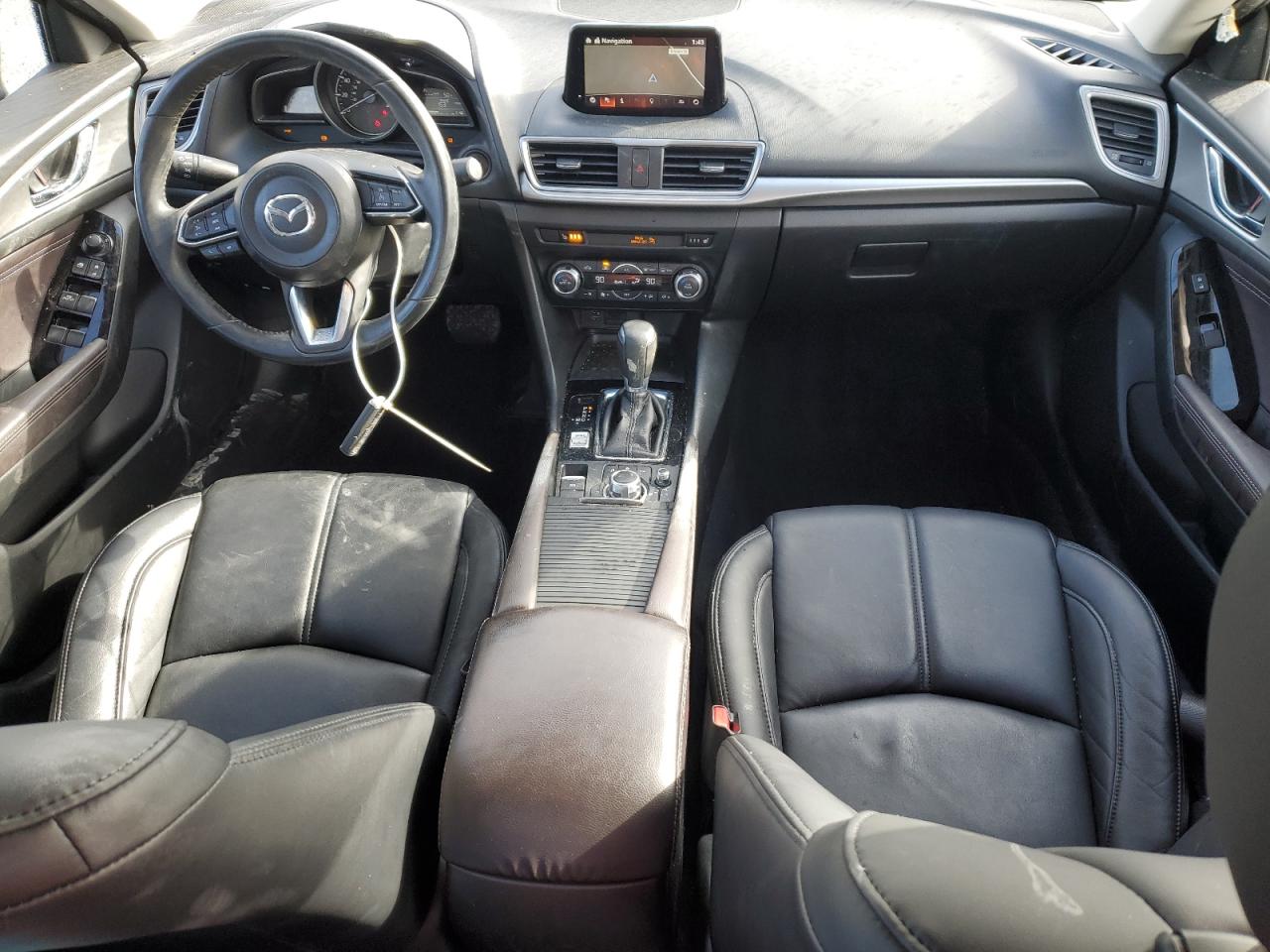2017 Mazda 3 - Image 8