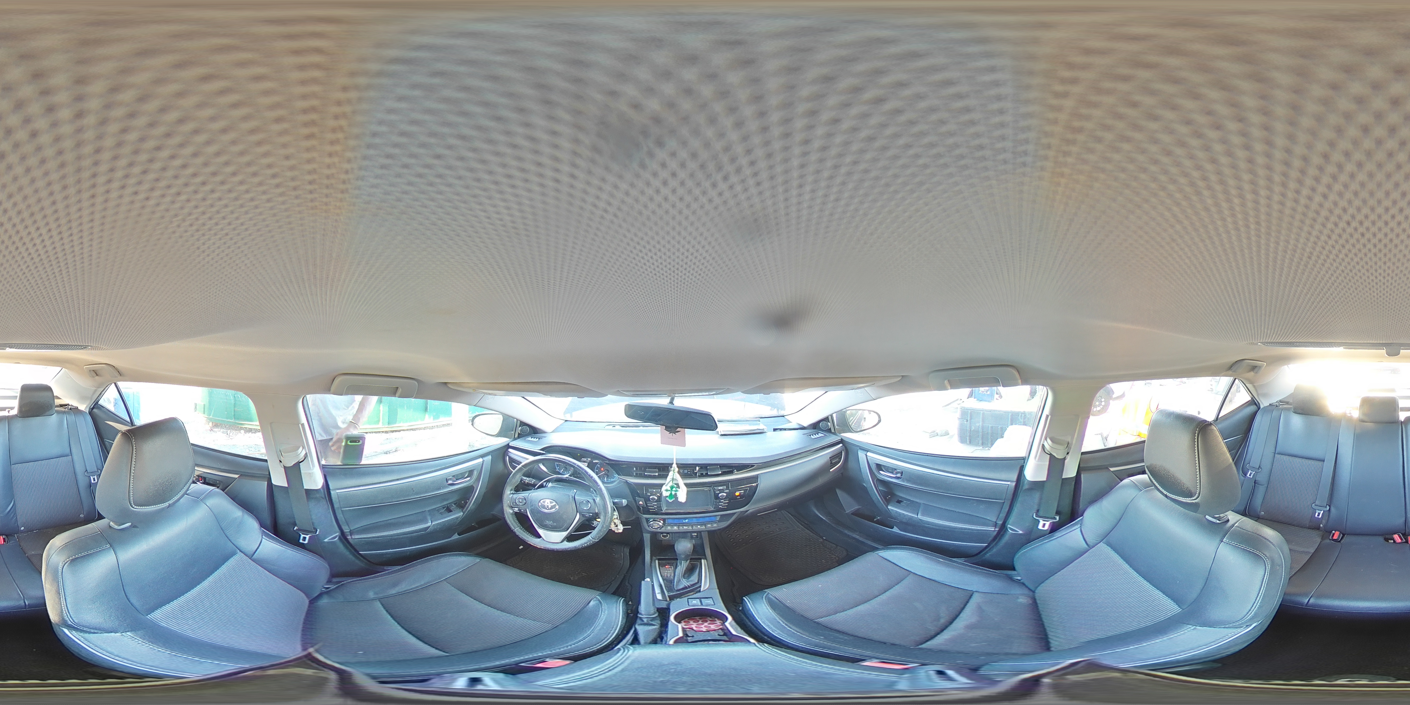 2014 Toyota Corolla - Image 13