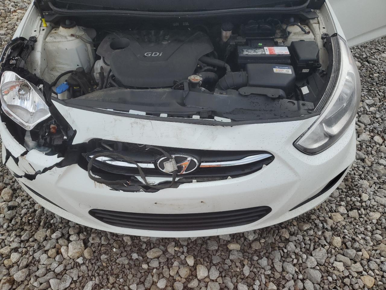 2016 Hyundai Accent - Image 11