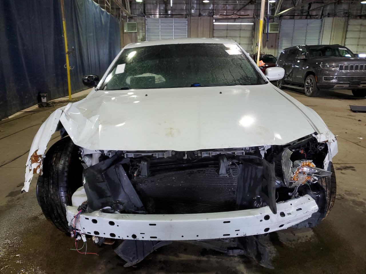 2020 Chrysler 300 - Image 5