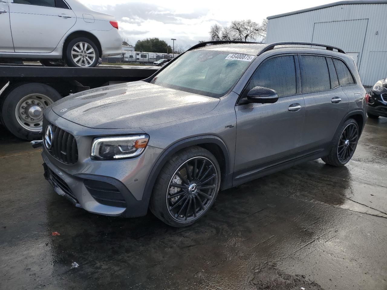 2023 Mercedes-Benz GLB - Image 1