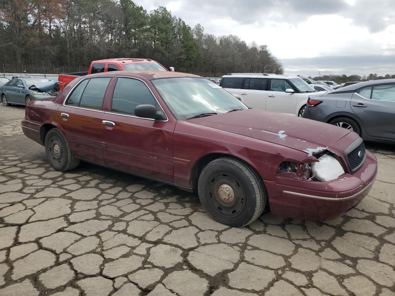 2004 Ford Crown Victoria - Image 4