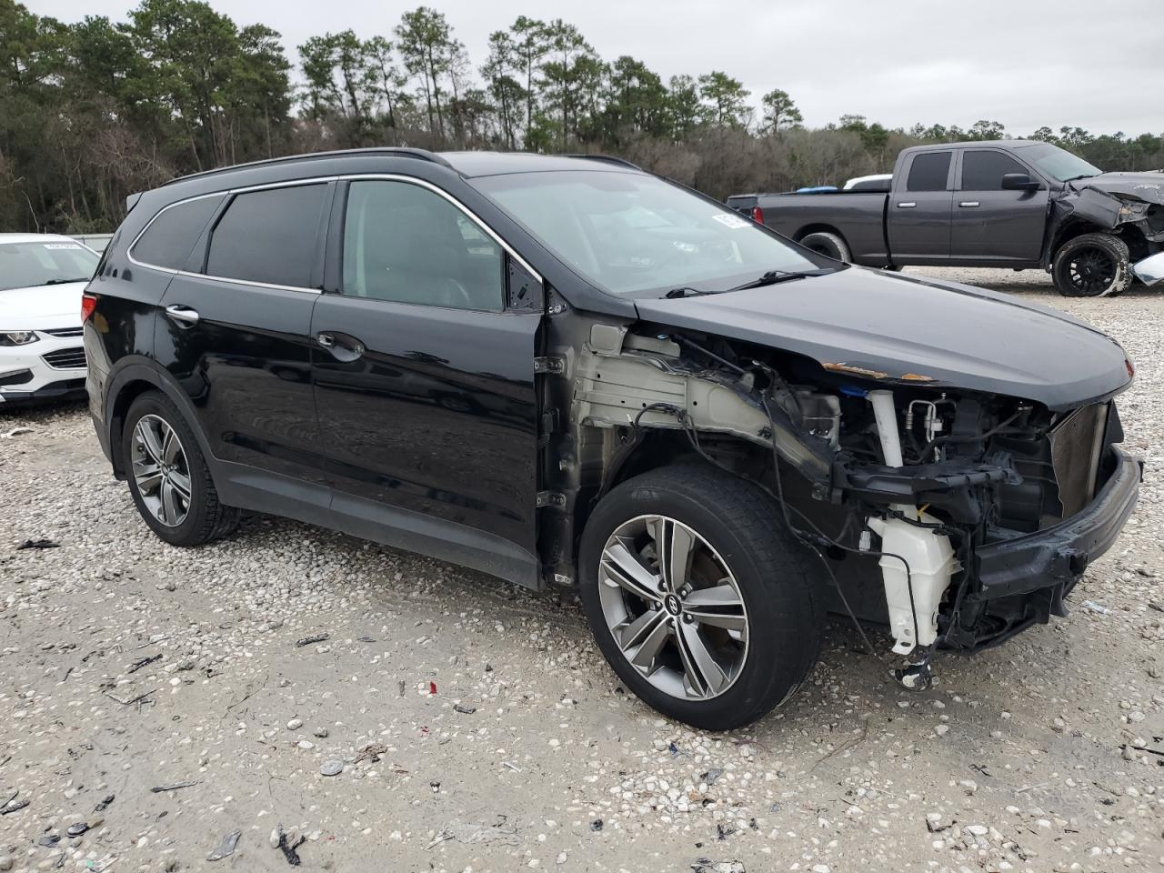 2014 Hyundai Santa Fe - Image 4
