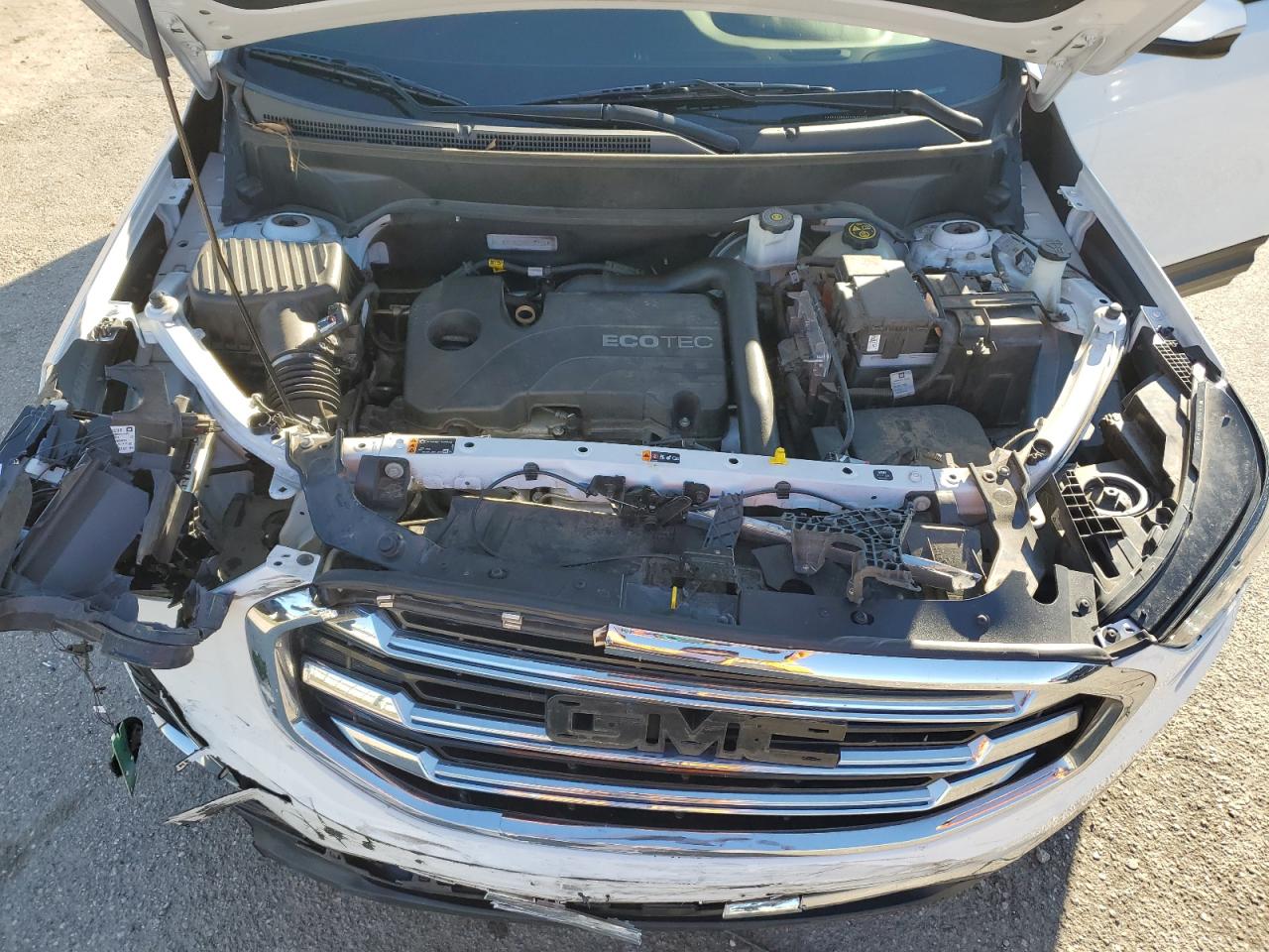 2020 GMC Terrain - Image 12