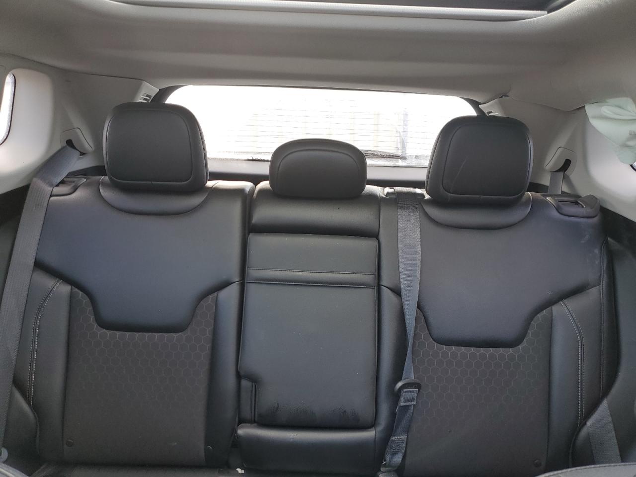 2017 Jeep Compass - Image 10