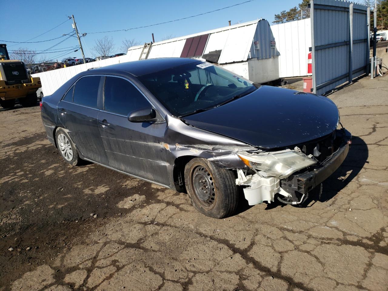 2014 Toyota Camry - Image 4