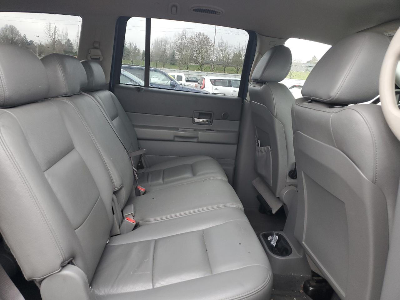 2005 Dodge Durango - Image 11