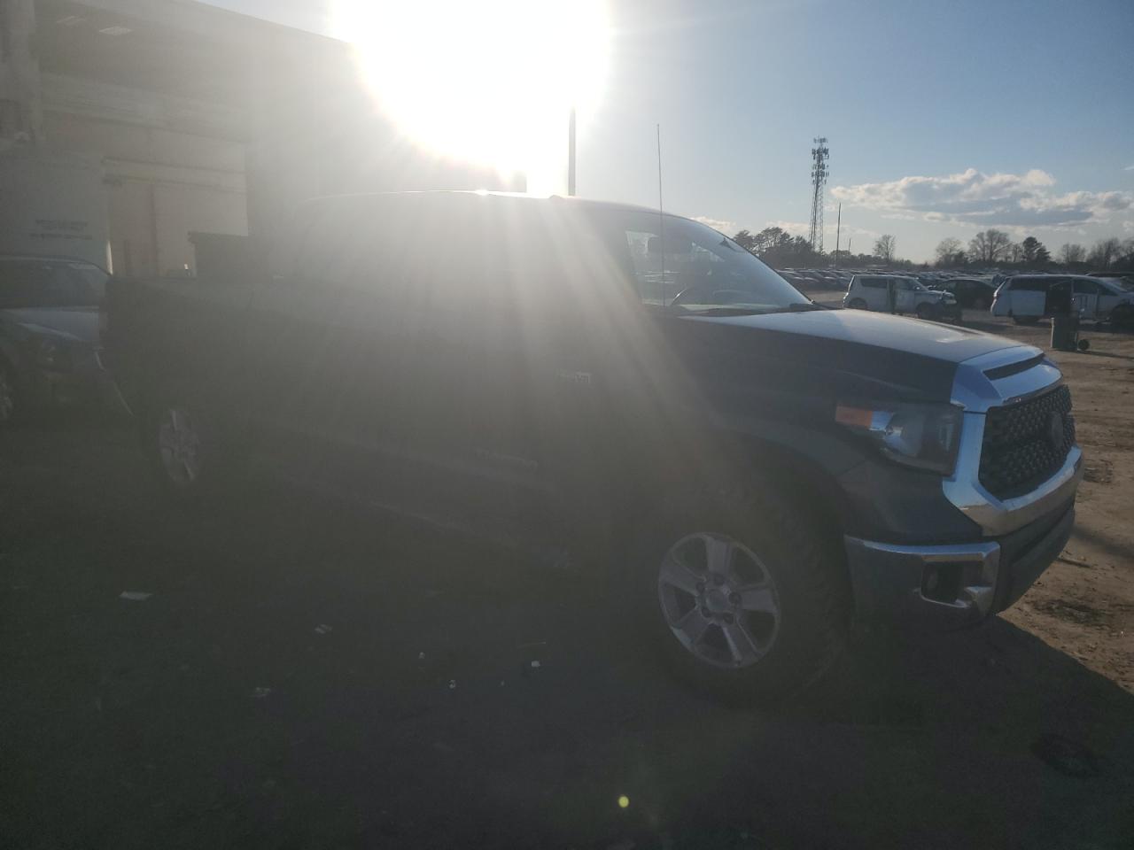 2018 Toyota Tundra - Image 4