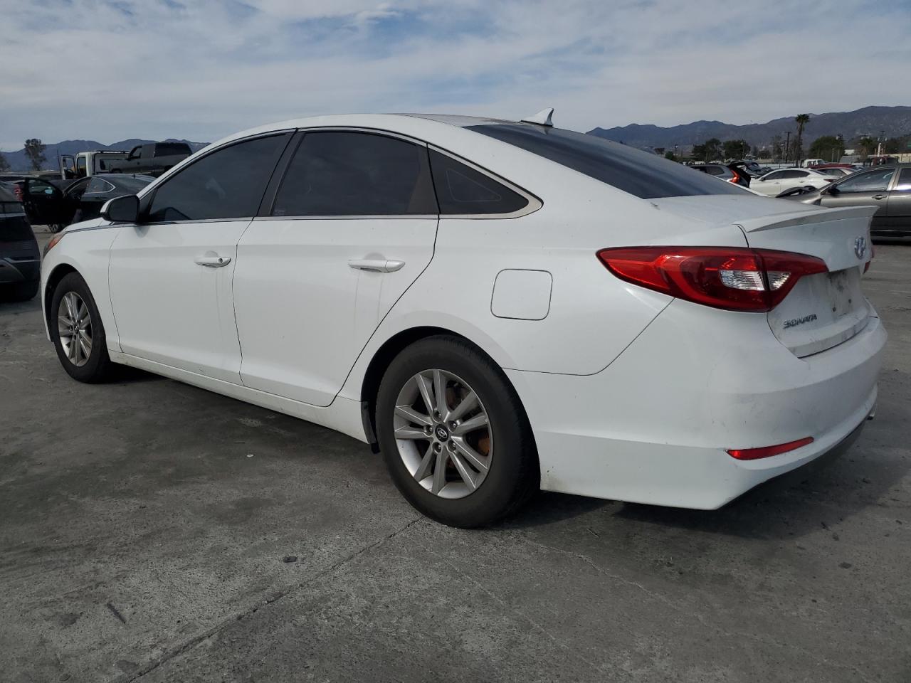 2017 Hyundai Sonata - Image 2