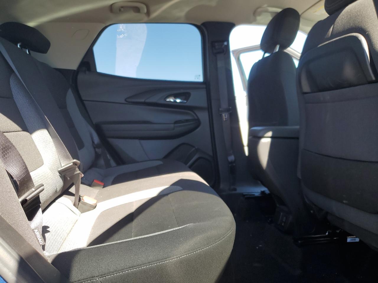 2022 Chevrolet TrailBlazer - Image 11