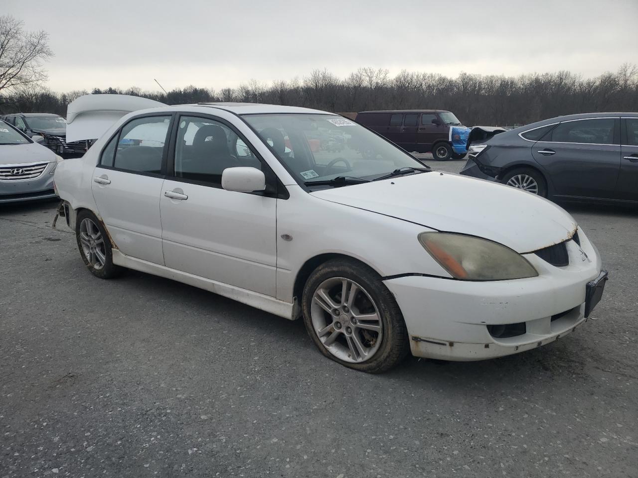 2005 Mitsubishi Lancer - Image 4