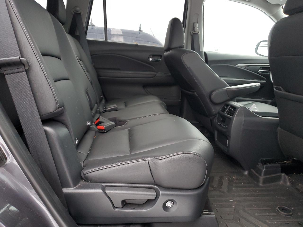 2021 Honda Pilot - Image 11