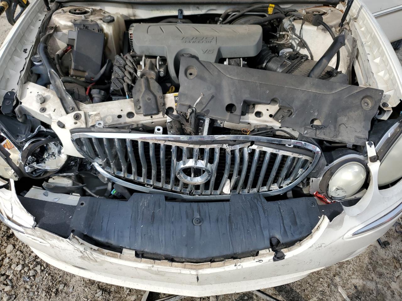 2008 Buick LaCrosse - Image 11