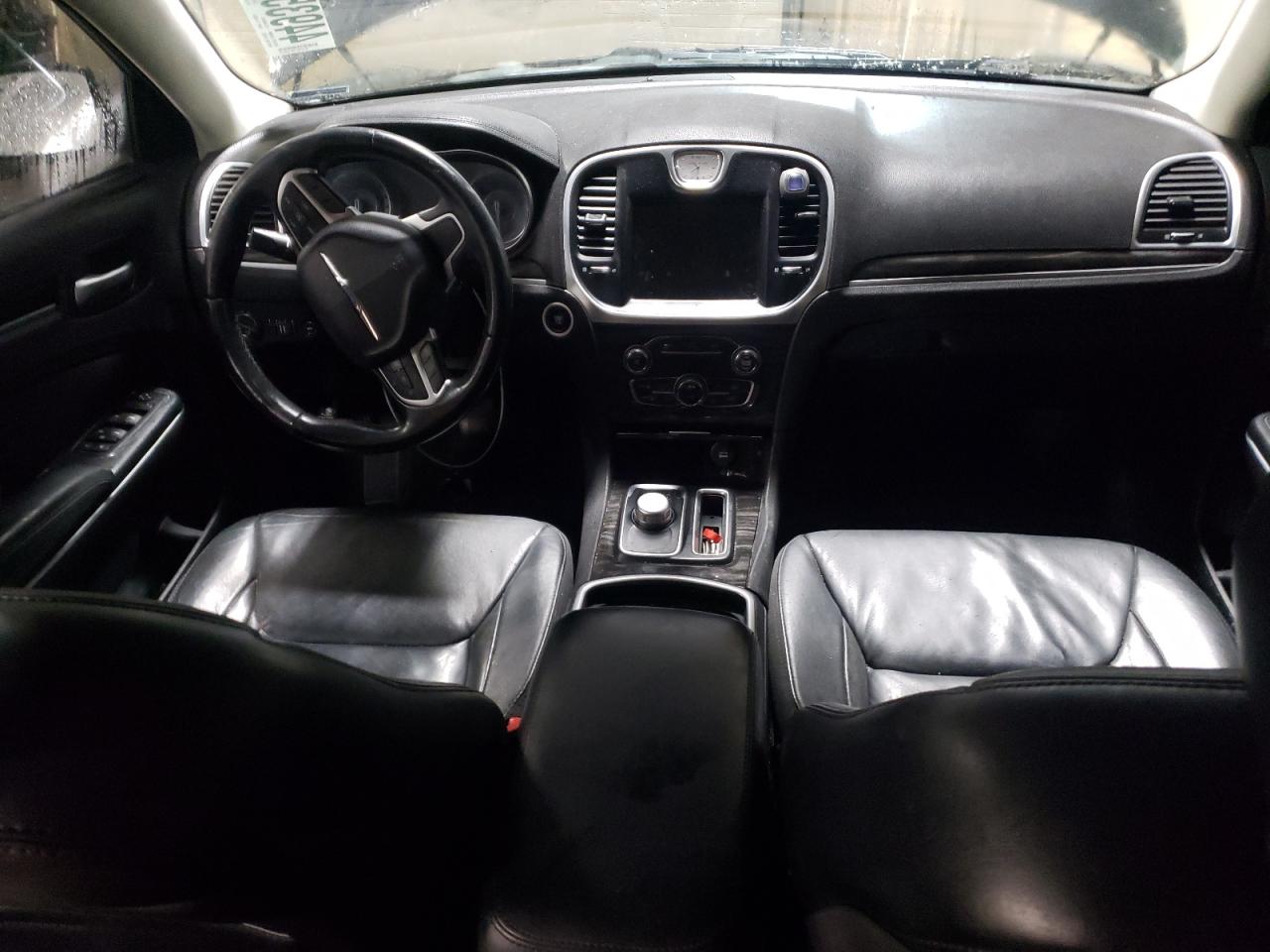 2015 Chrysler 300 - Image 8