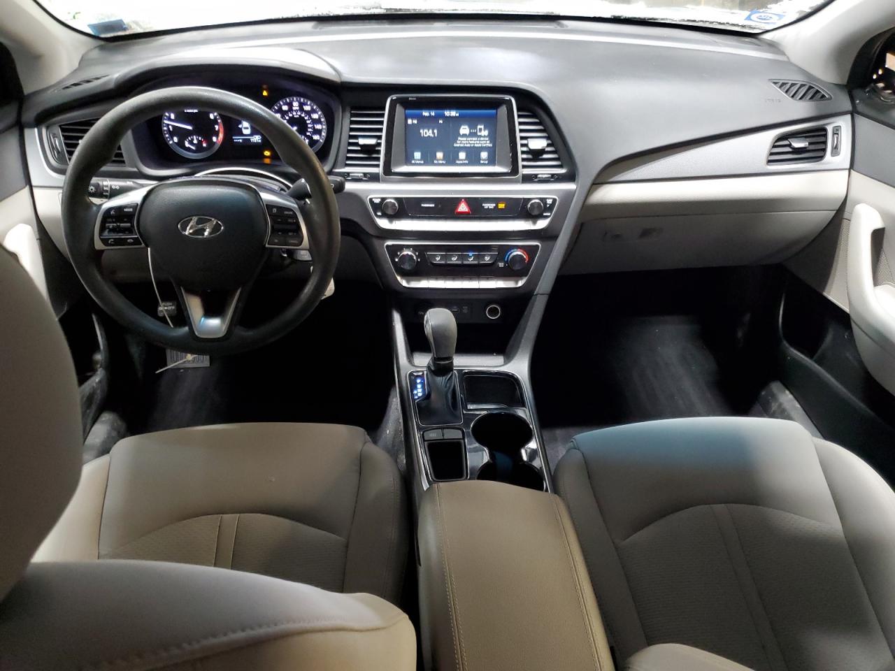 2018 Hyundai Sonata - Image 7