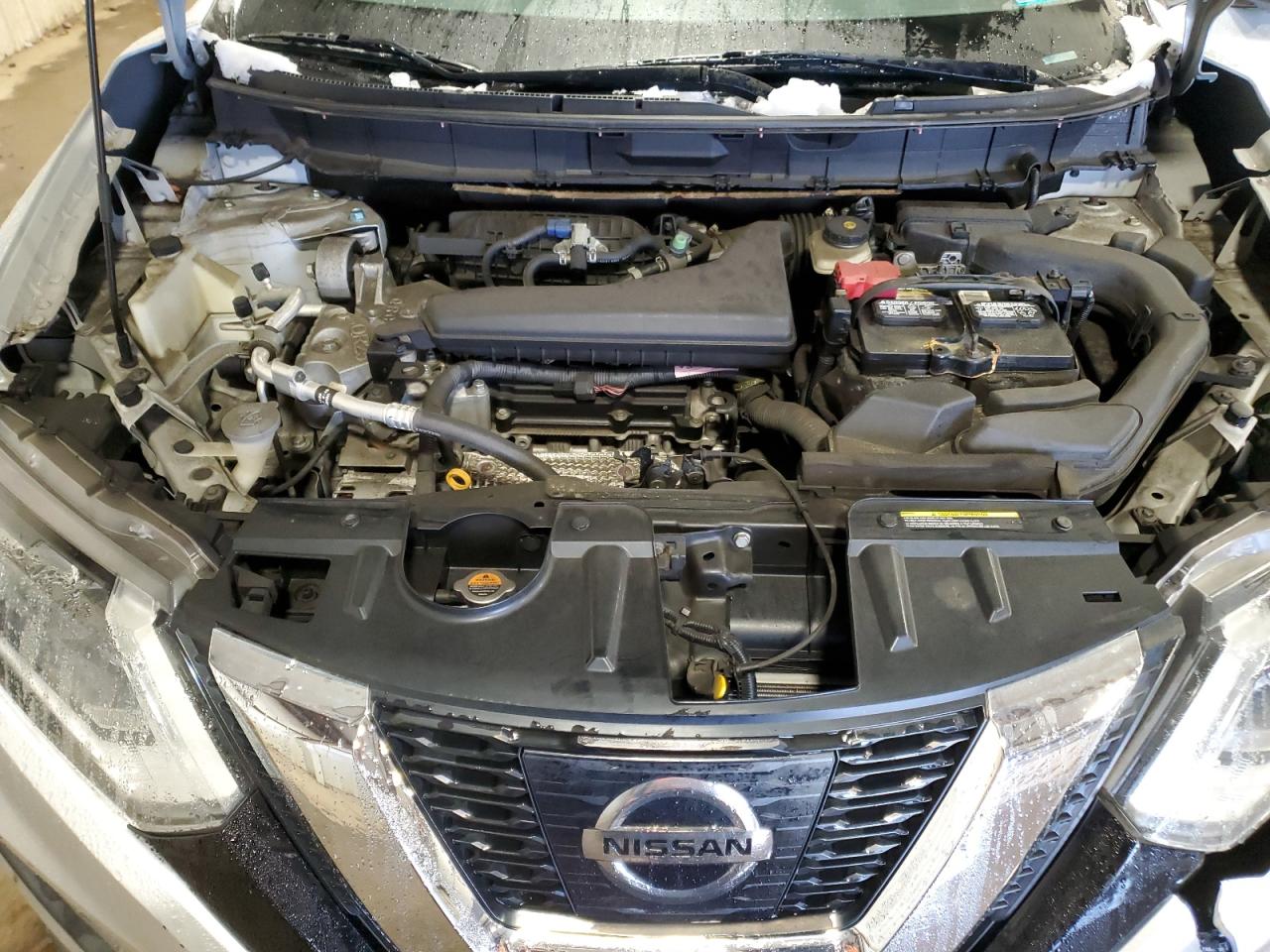 2017 Nissan Rogue - Image 12