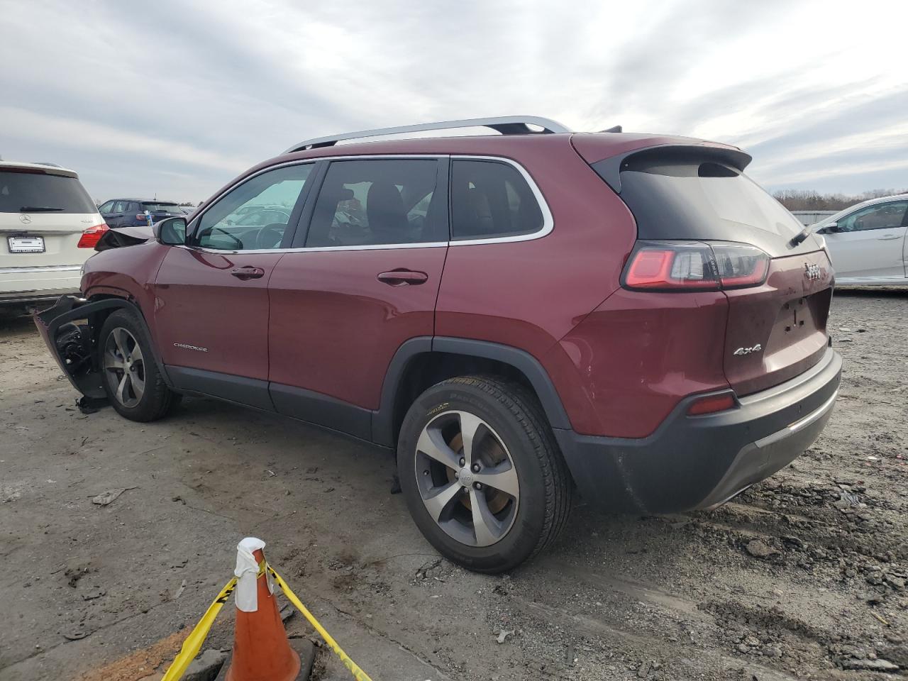 2020 Jeep Grand Cherokee - Image 2