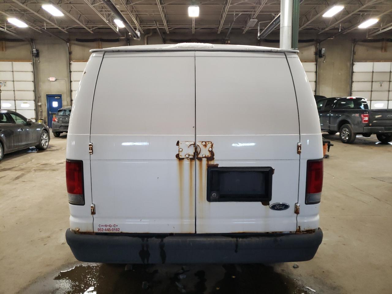 2009 Ford Econoline - Image 6