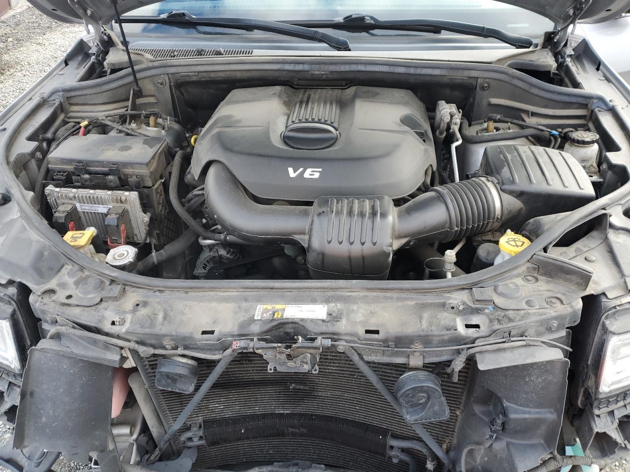 2015 Jeep Grand Cherokee - Image 12