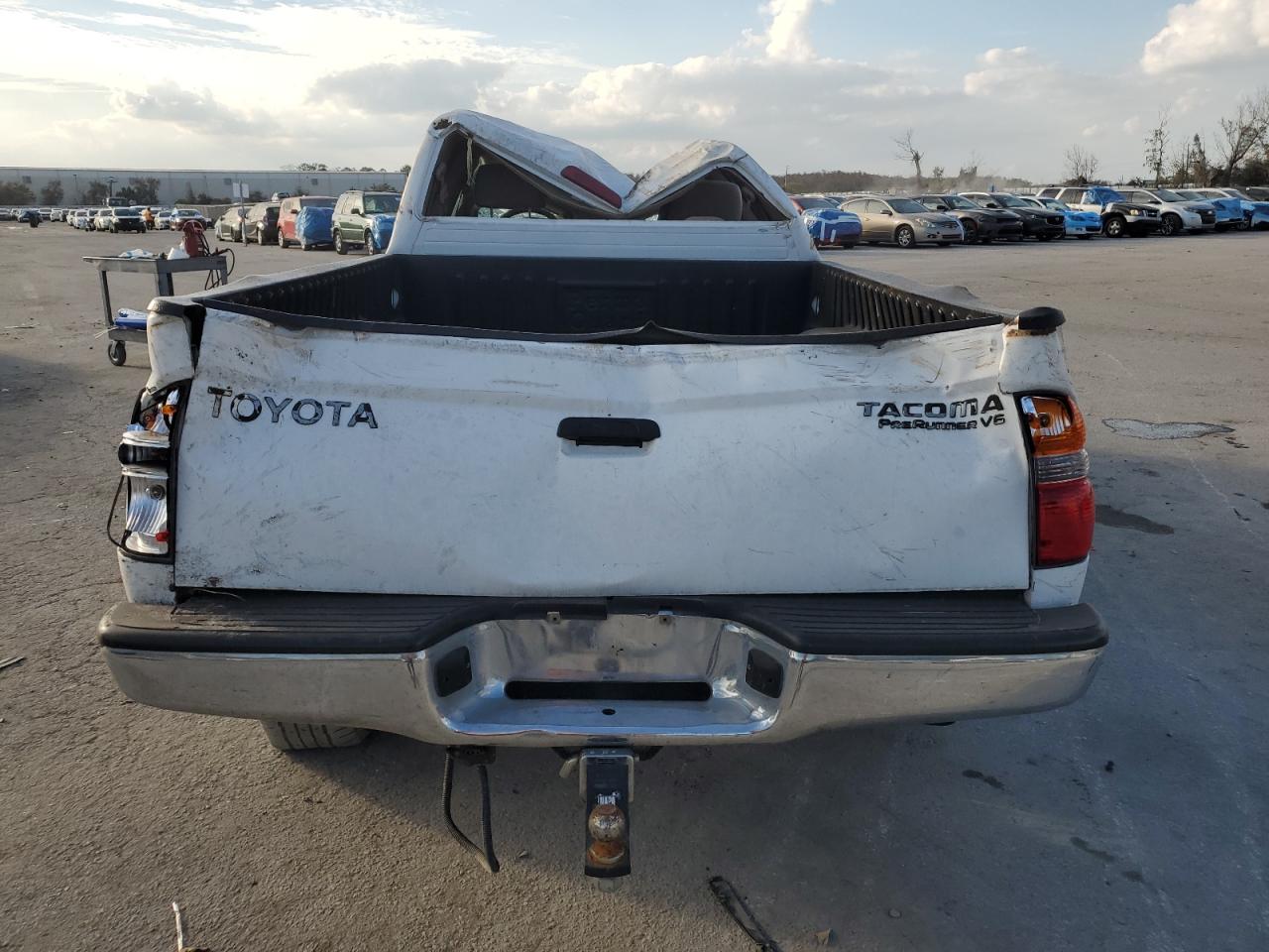 2004 Toyota Tacoma - Image 6