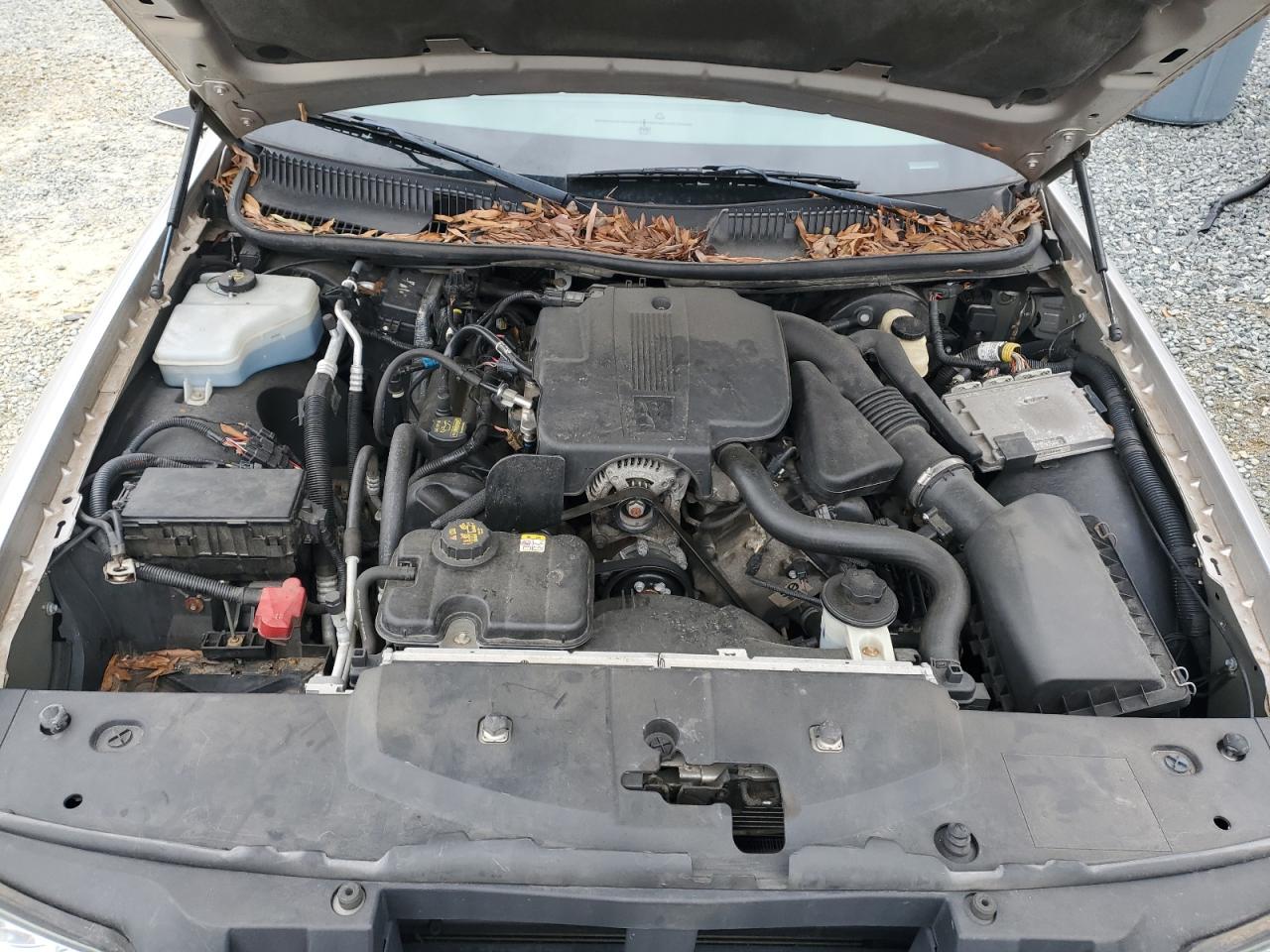 2011 Lincoln Town Car - Image 11