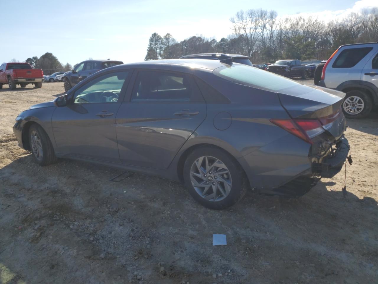 2024 Hyundai Elantra - Image 2