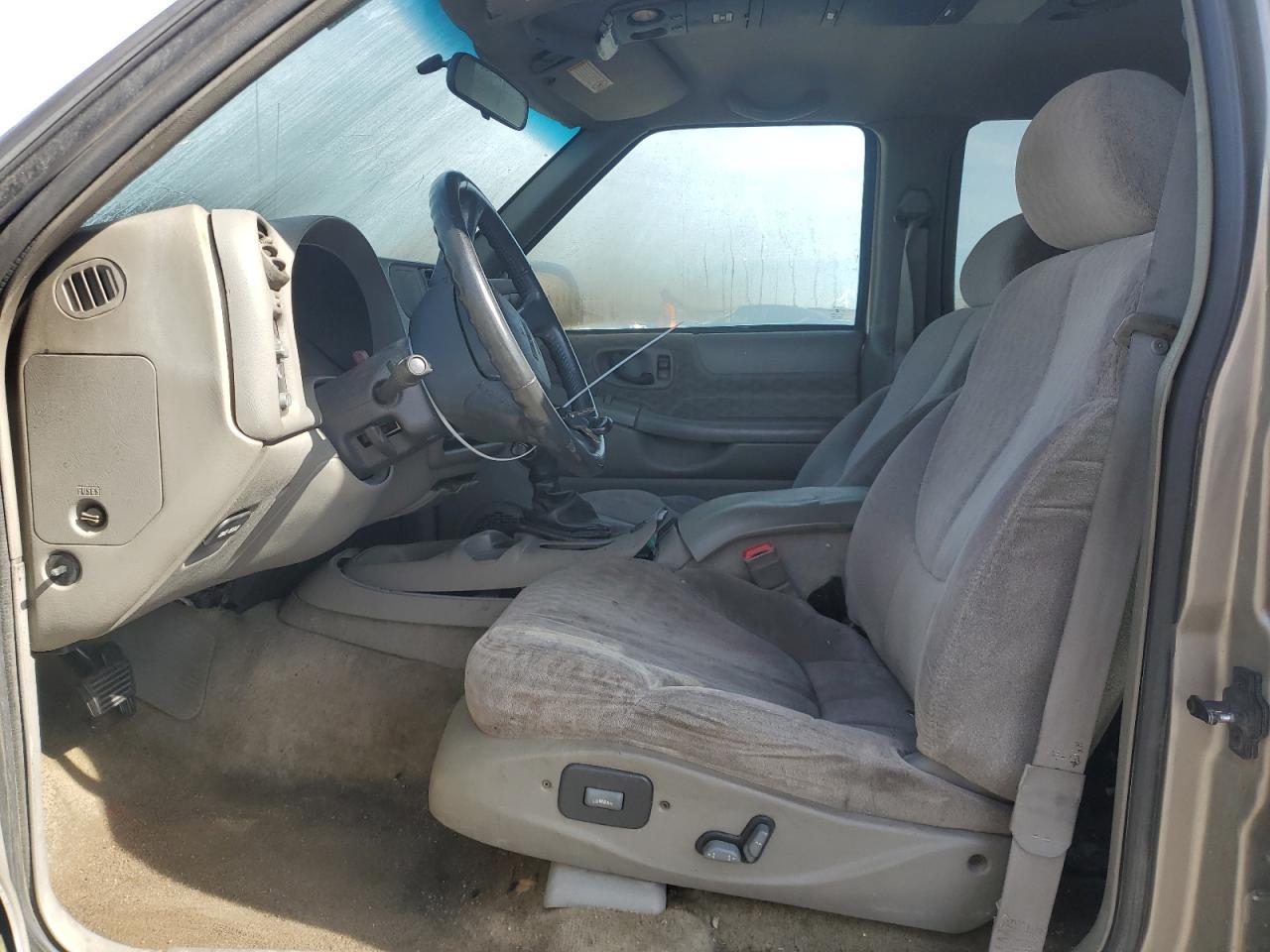 2000 GMC Jimmy - Image 7
