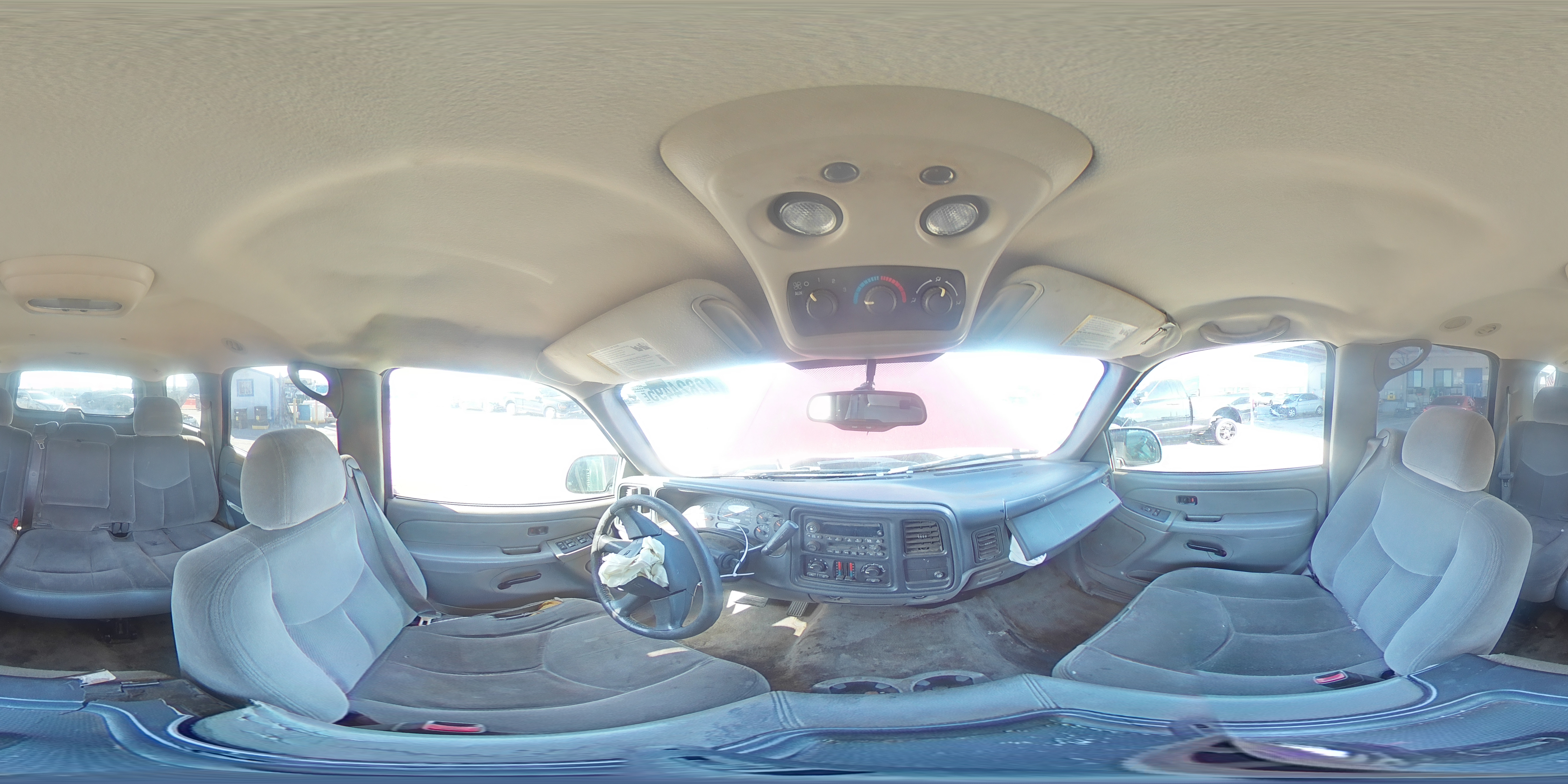 2004 GMC Yukon - Image 14