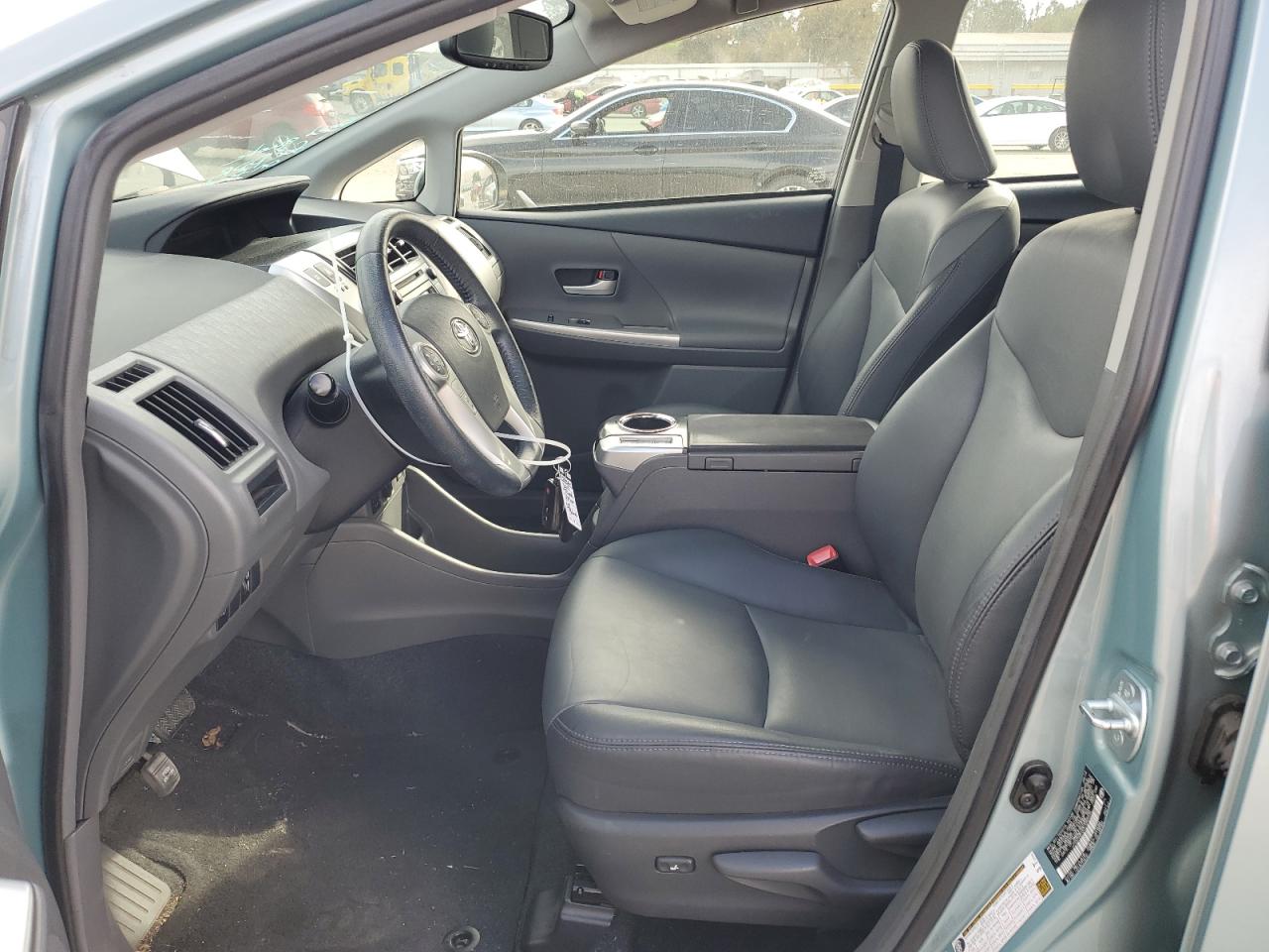 2014 Toyota Prius - Image 7