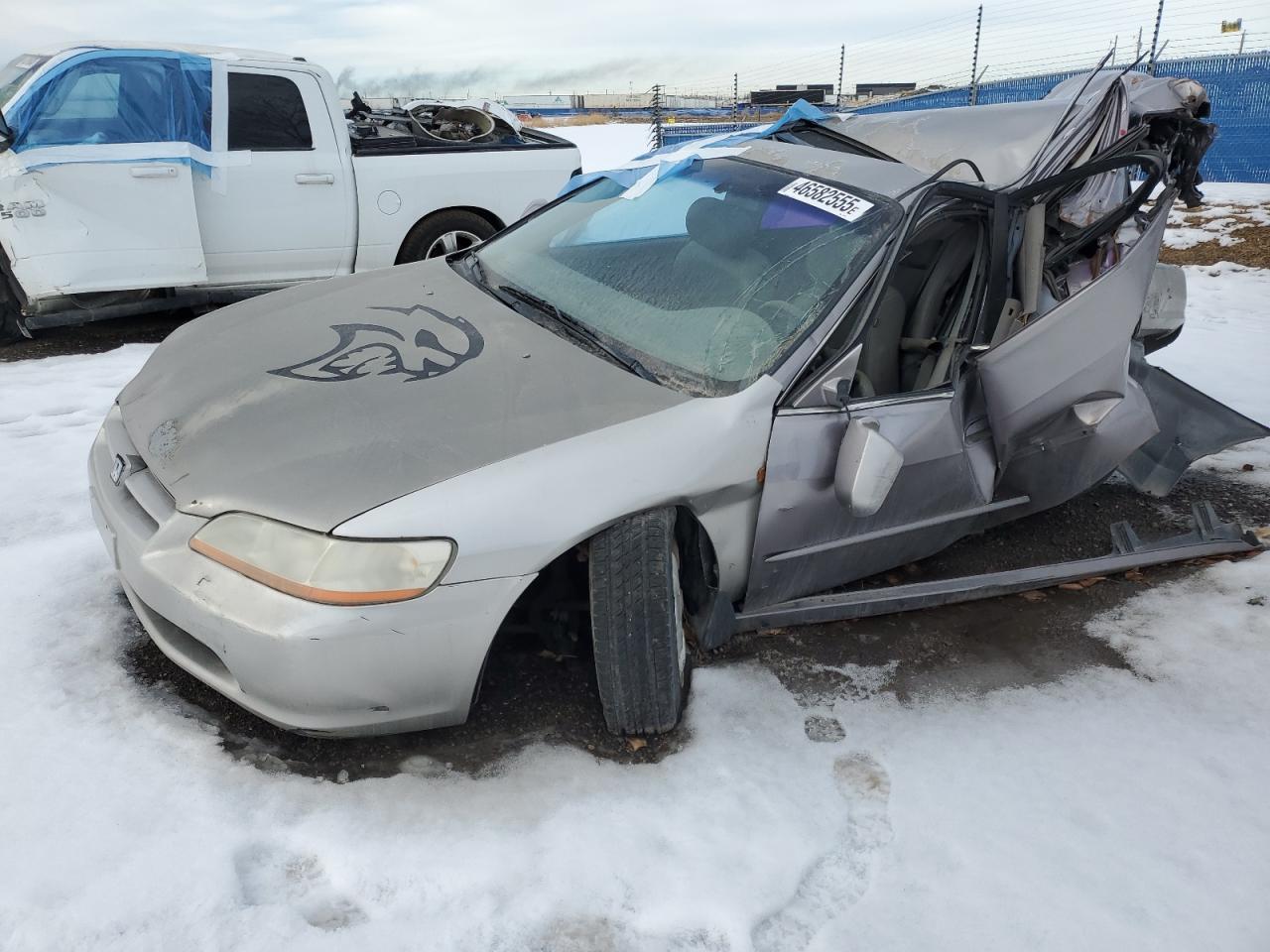 Rocky View County, AB에서 판매 중인 2000 Honda Accord Ex - Rear End