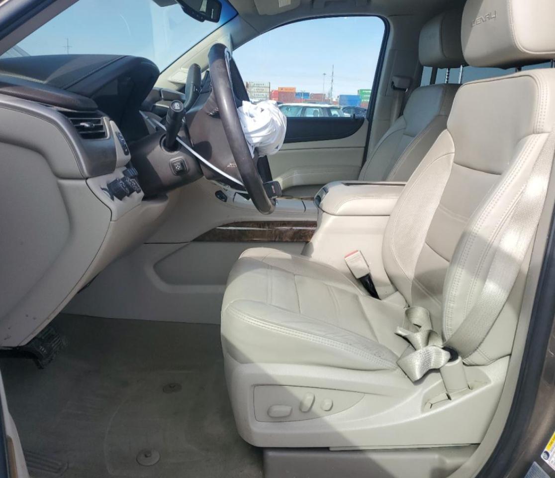 2016 GMC Yukon - Image 7