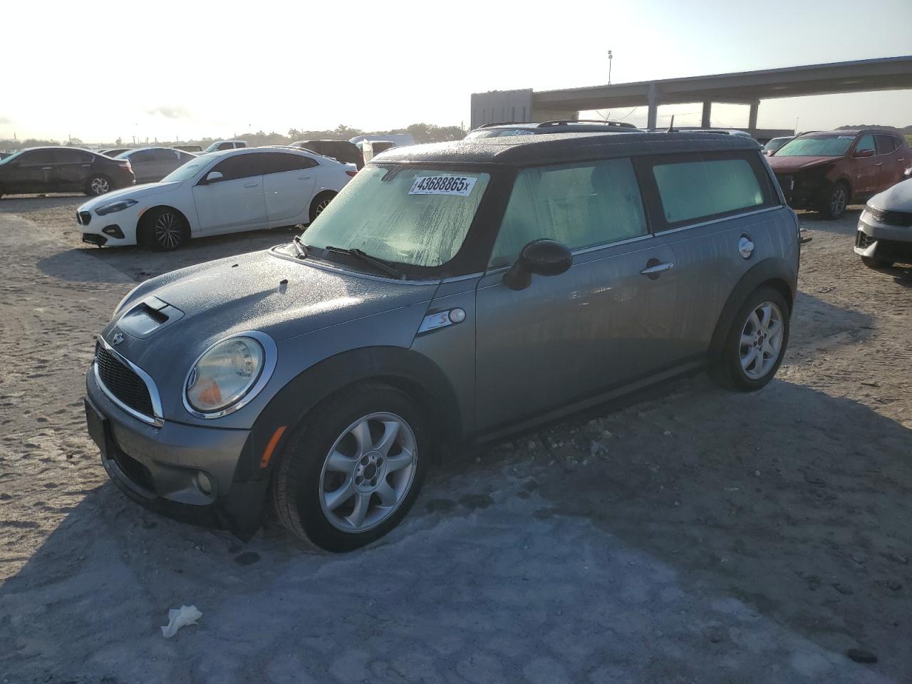 2010 MINI Cooper - Image 1