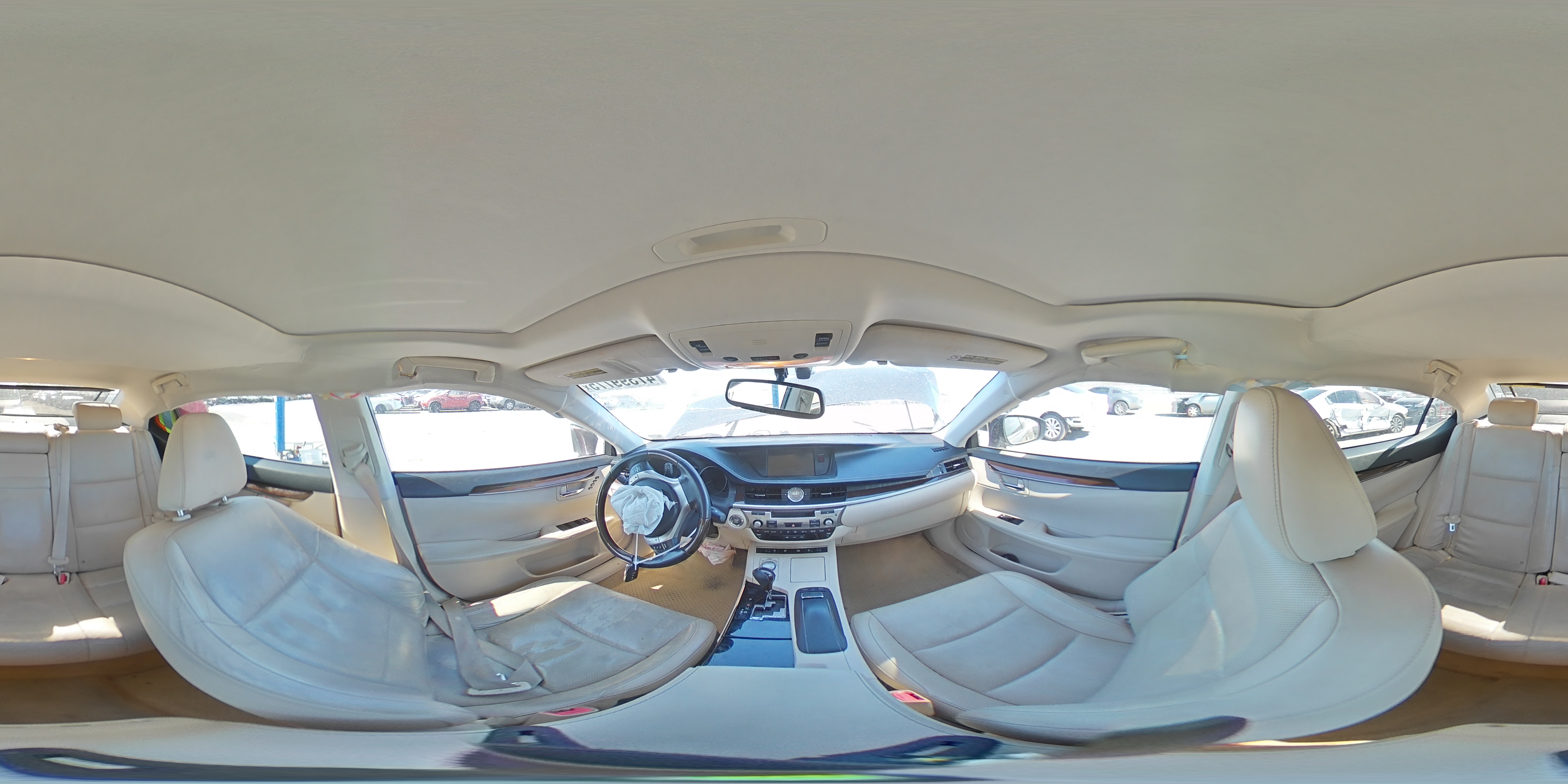 2014 Lexus ES - Image 12