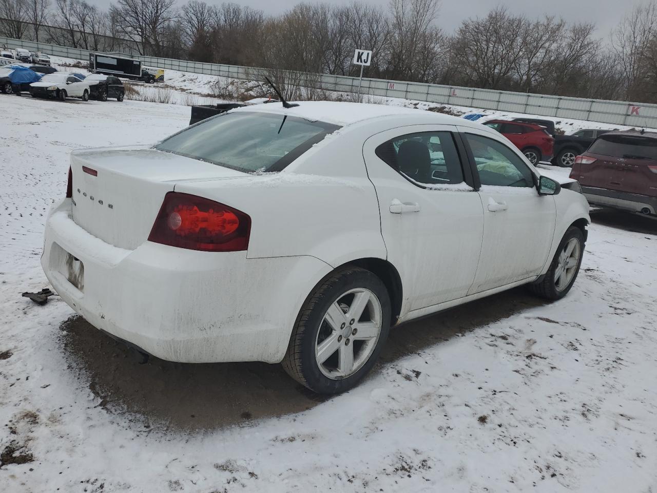 2013 Dodge Avenger - Image 3