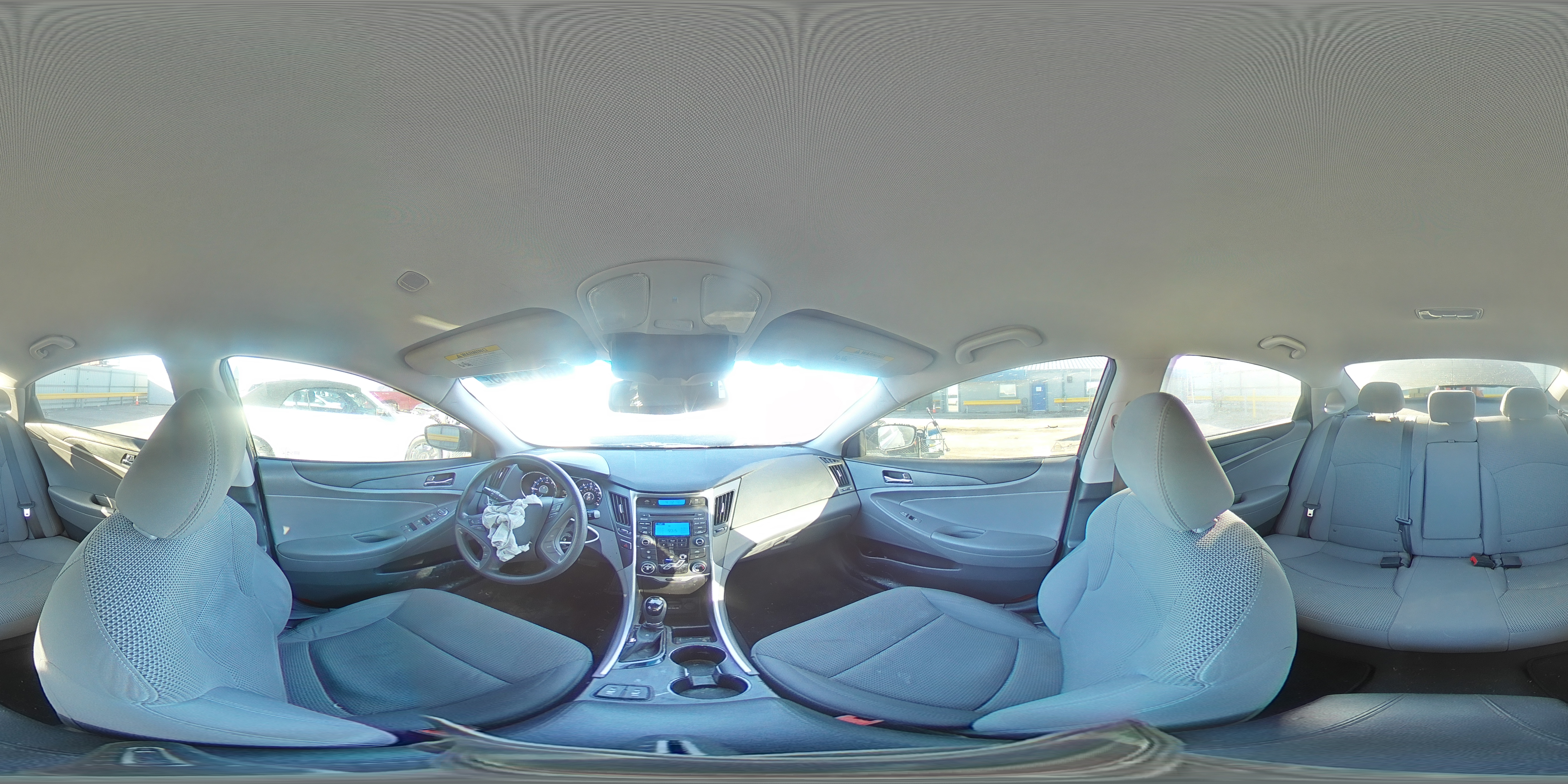 2013 Hyundai Sonata - Image 13