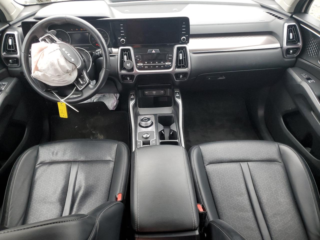 2022 Kia Sorento - Image 8