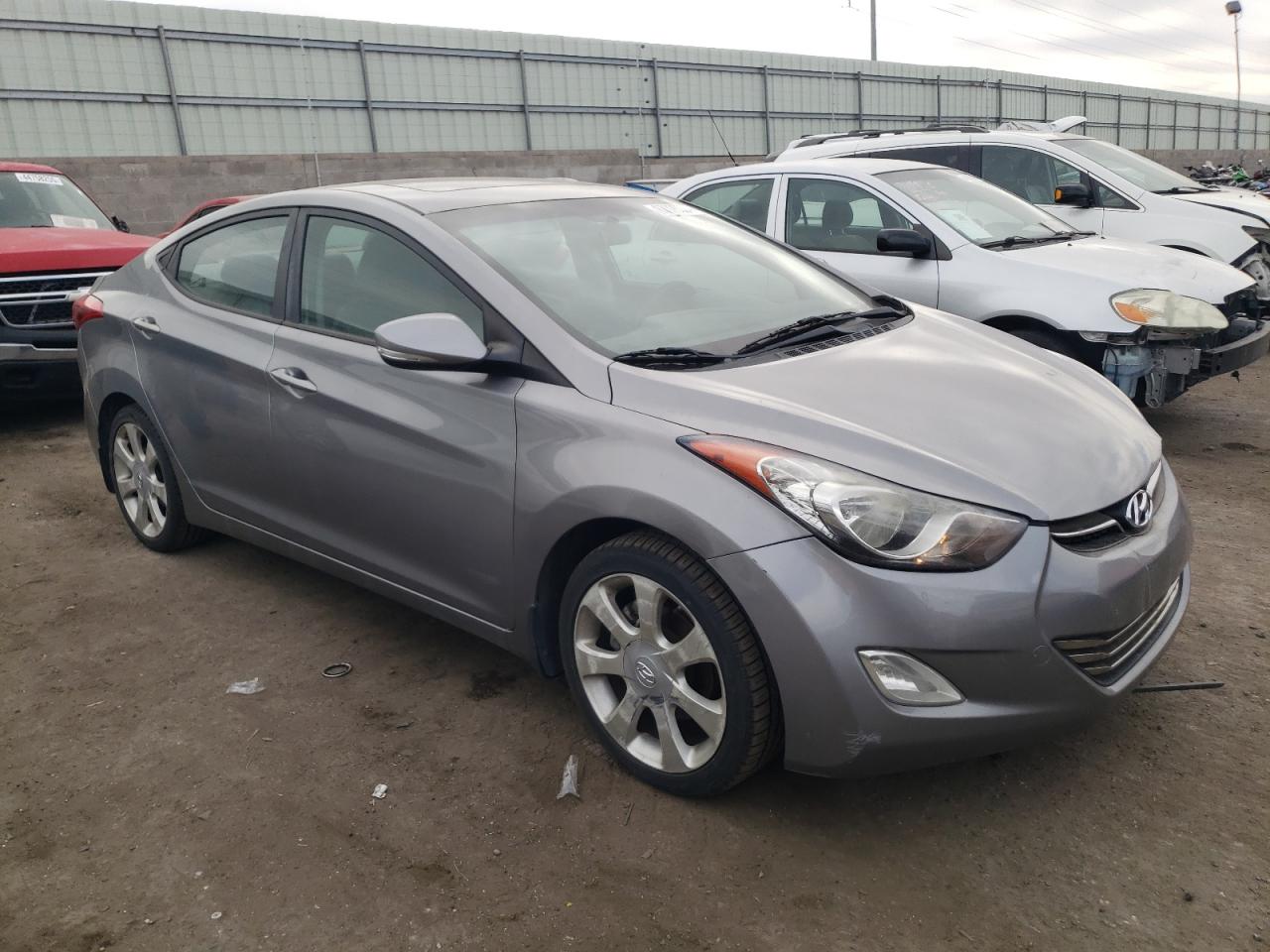 2012 Hyundai Elantra - Image 4