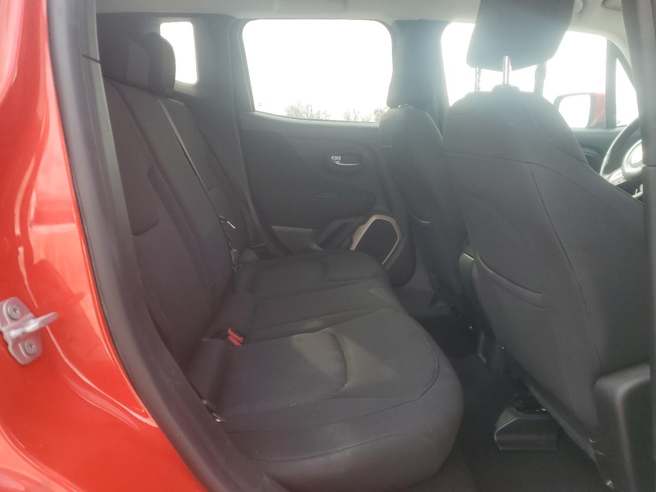 2017 Jeep Renegade - Image 10