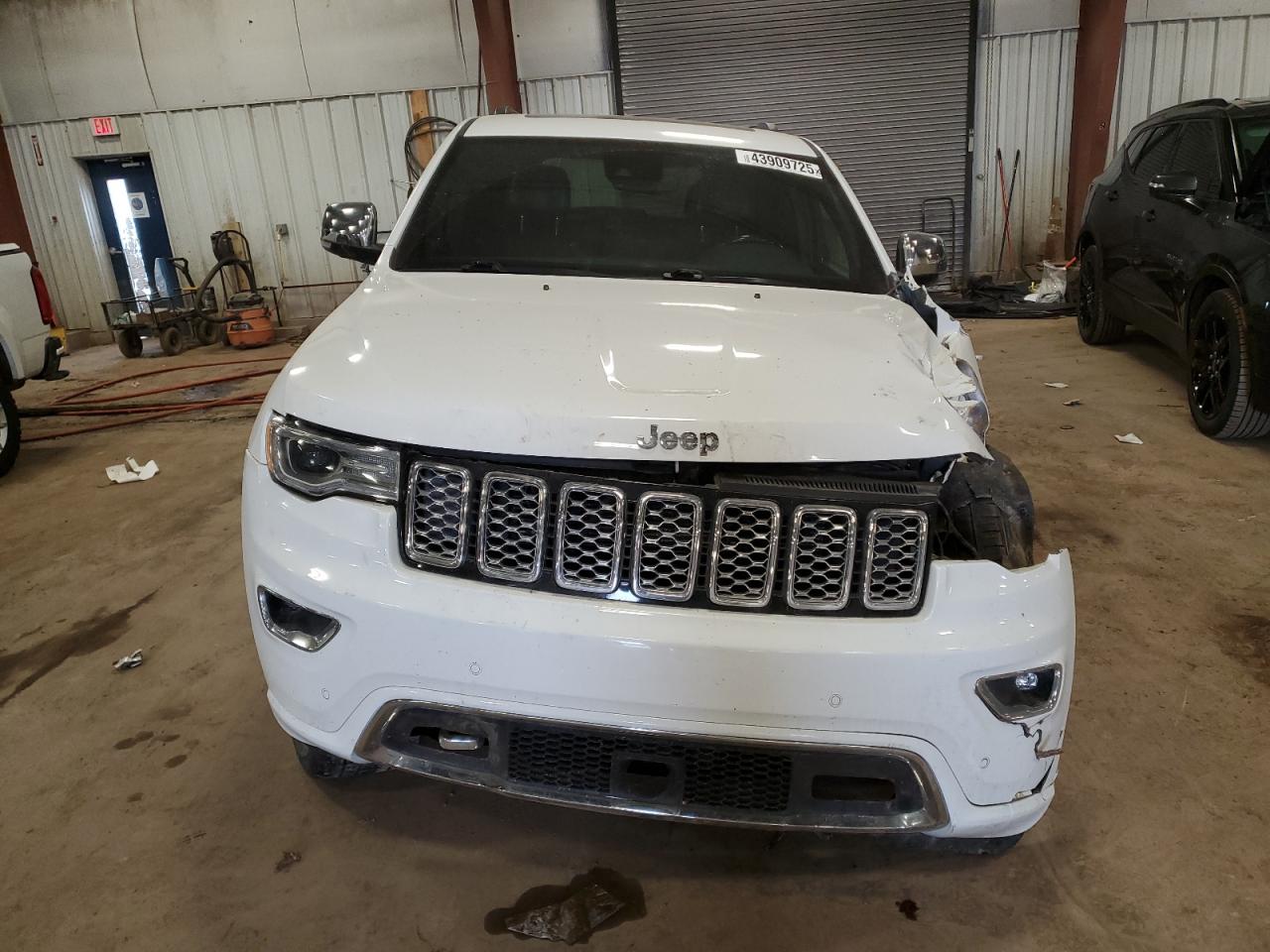 2019 Jeep Grand Cherokee - Image 5