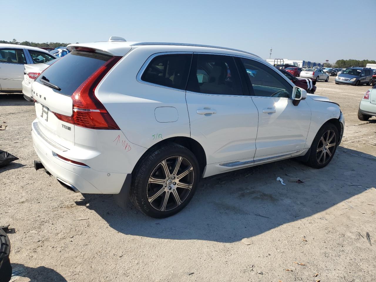 2018 Volvo XC60 - Image 3