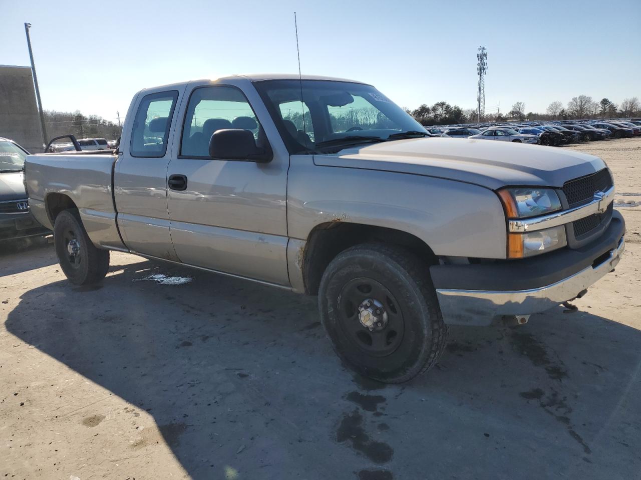 2004 Chevrolet Silverado - Image 4