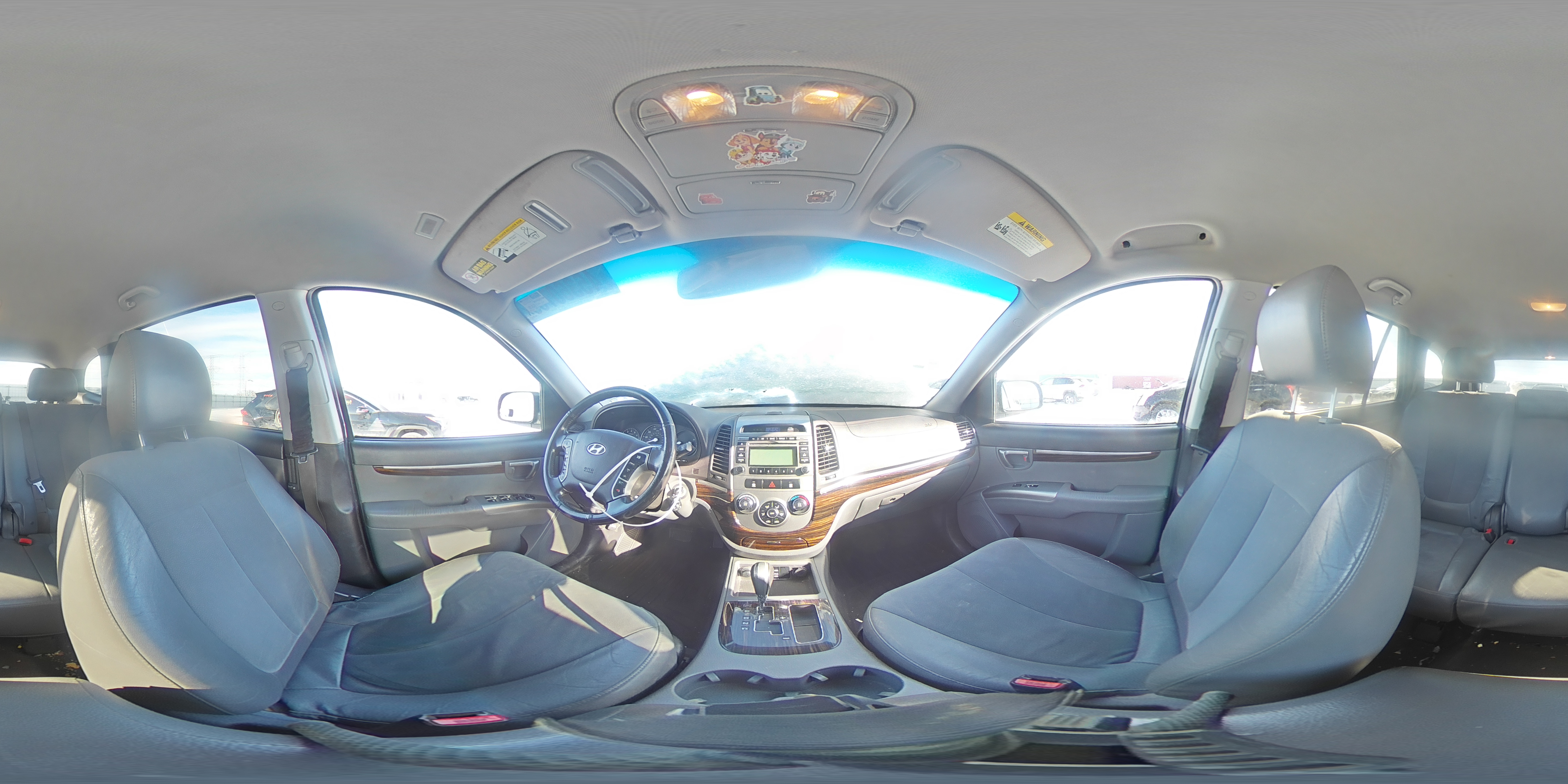 2010 Hyundai Santa Fe - Image 12