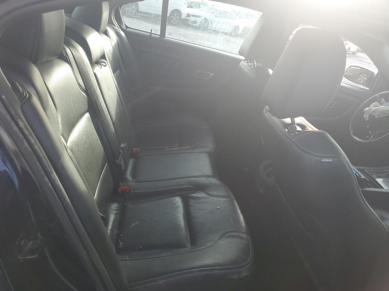 2011 Ford Taurus - Image 11