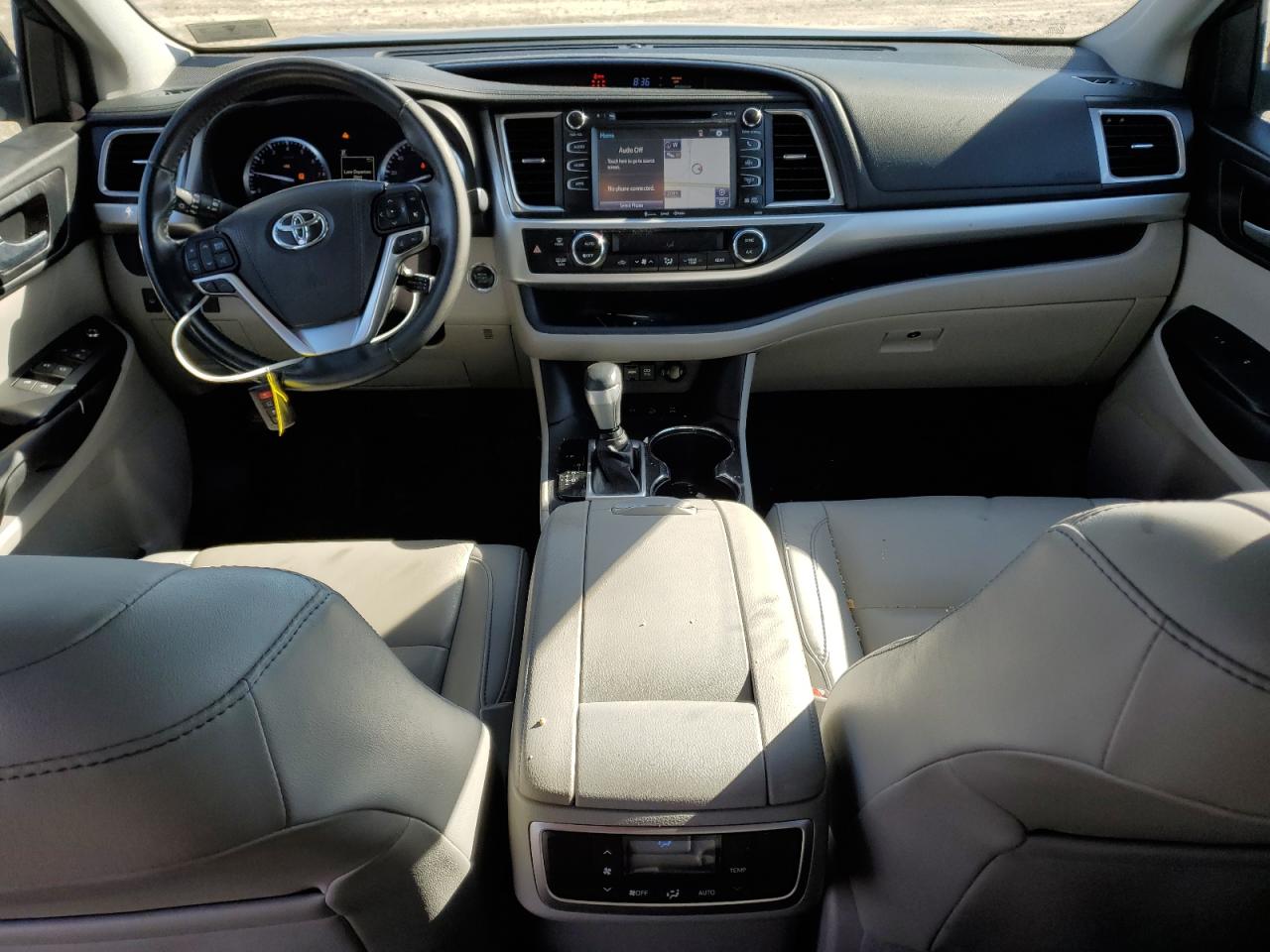 2019 Toyota Highlander - Image 8