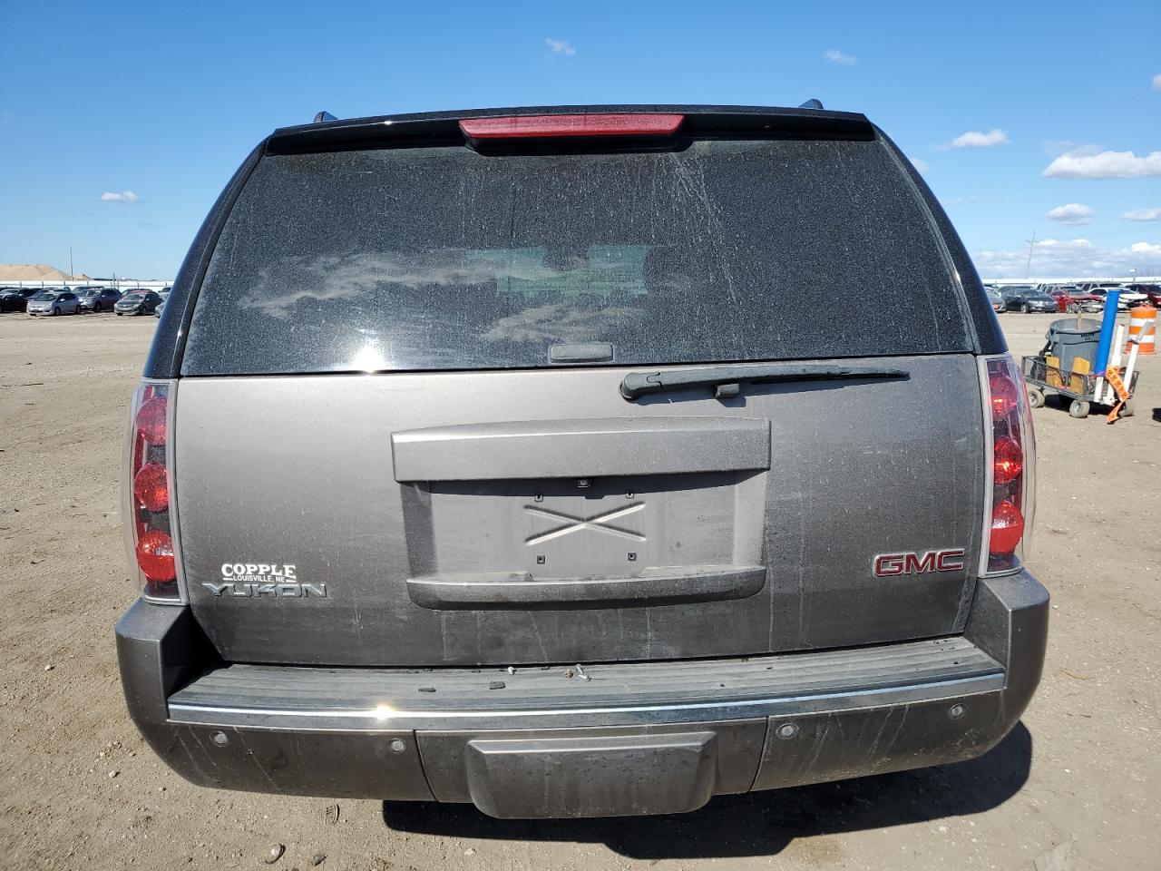 2013 GMC Yukon - Image 6