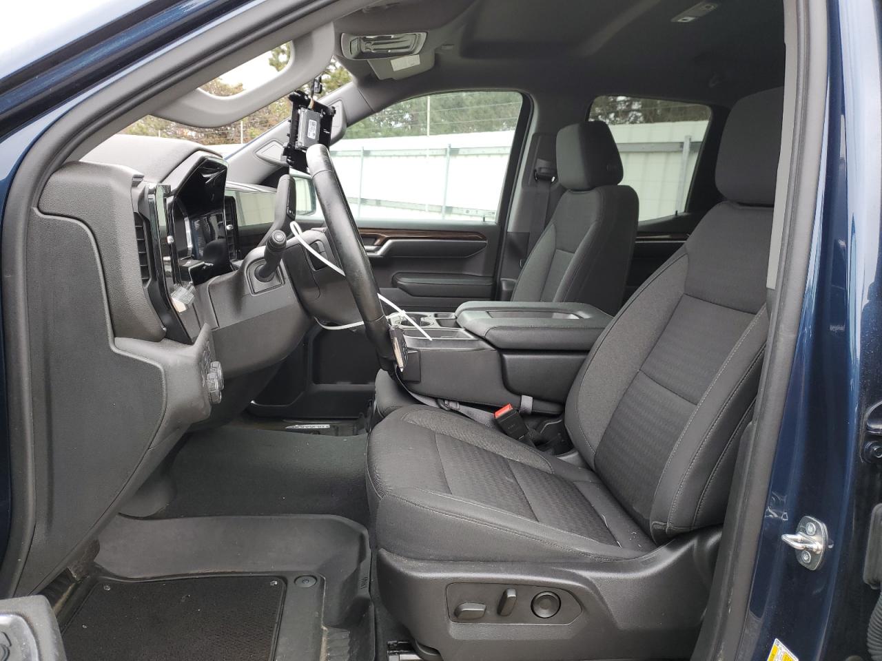 2023 Chevrolet Silverado - Image 7