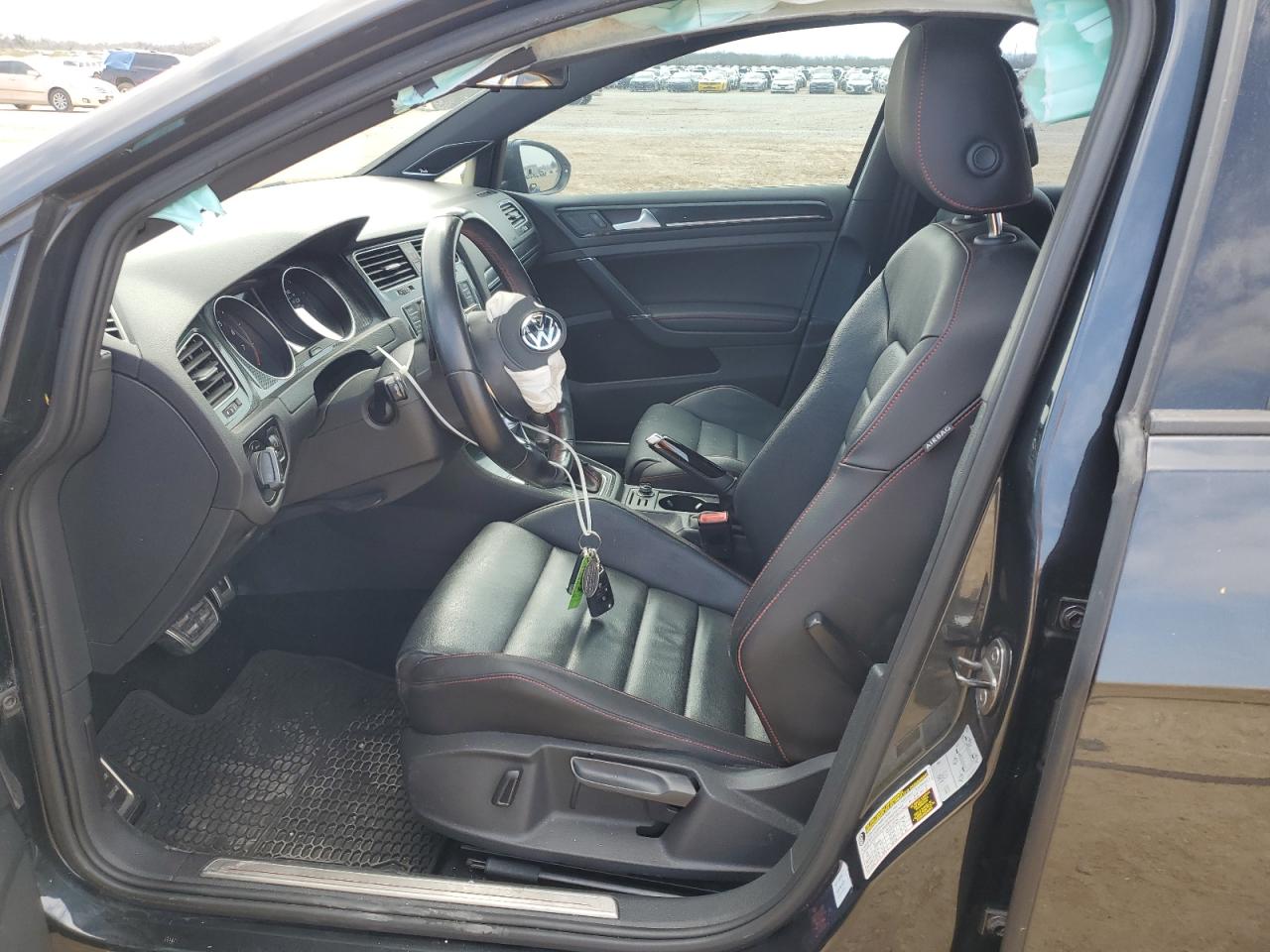 2017 Volkswagen GTI - Image 7